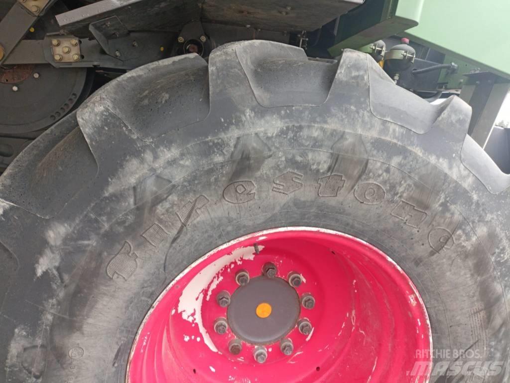 Fendt 9470 X Hybrid Mähdrescher