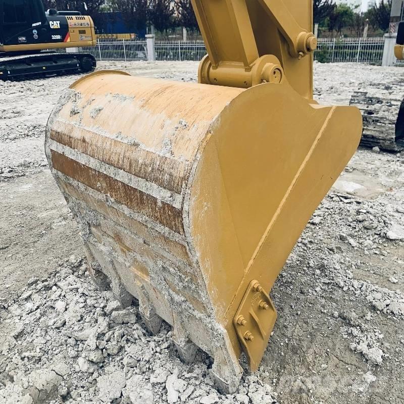 CAT 320 D Raupenbagger