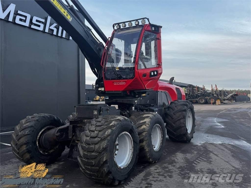 Komatsu 911 Harvester