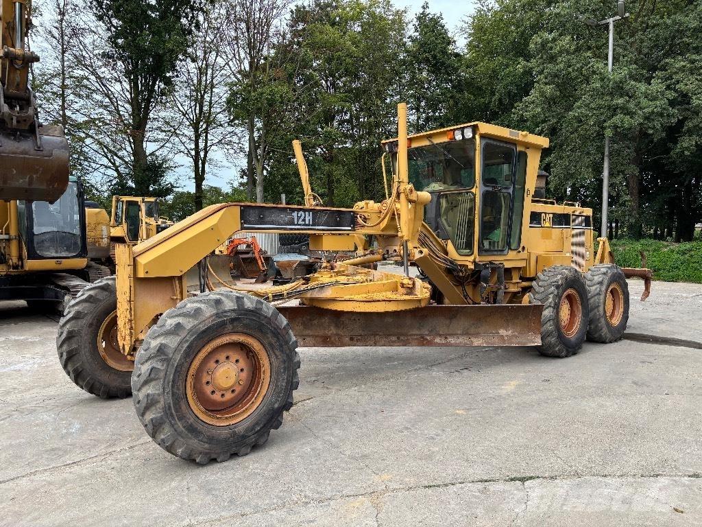 CAT 12 H Grader