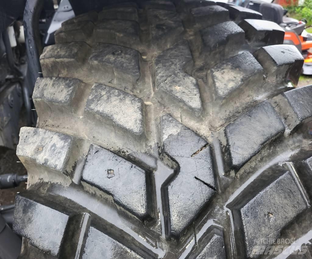 Valtra T 235 D Traktoren