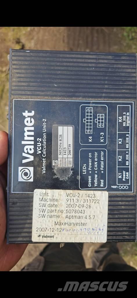  Valmet/Komatsu 911 Elektronik
