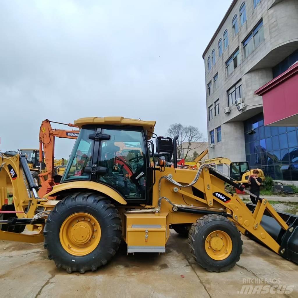 CAT 420 Baggerlader