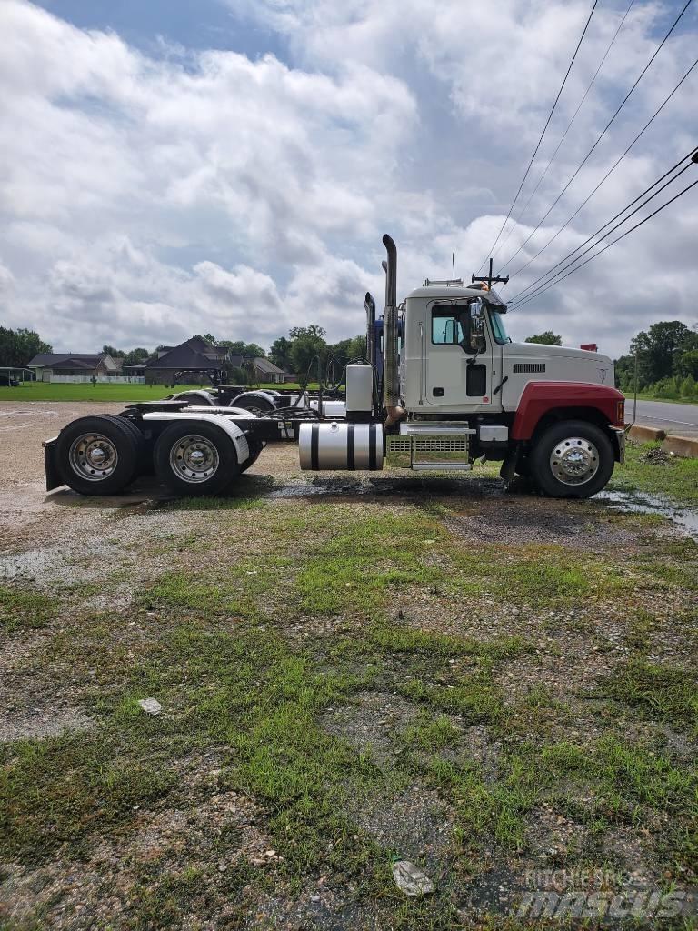 Mack P 164 T Wechselfahrgestell