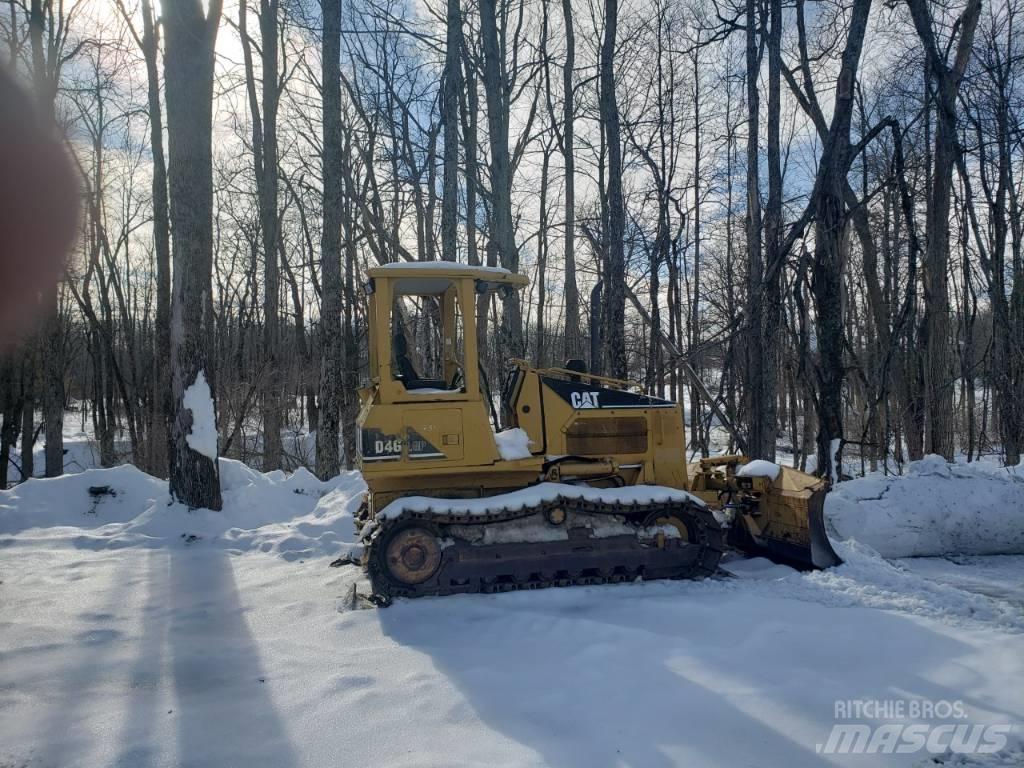 CAT D 4 G Bulldozer