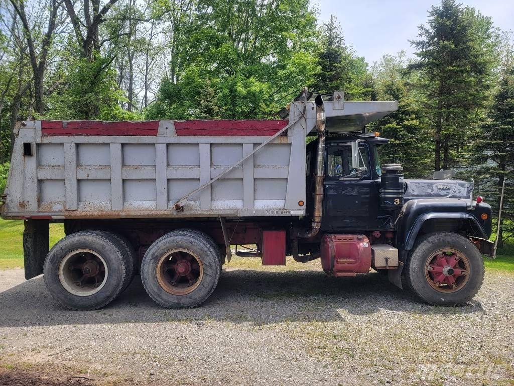 Mack RD 690 SX Kipper