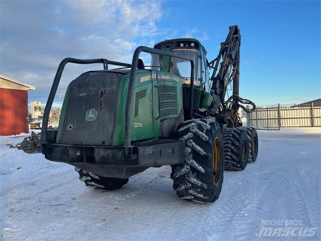 John Deere 1270E Harvester