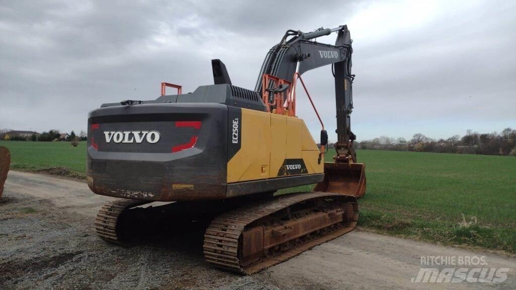 Volvo EC250EL Raupenbagger