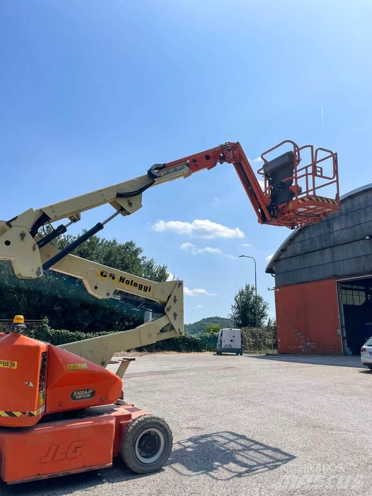 JLG E 400 AJP Gelenkteleskoparbeitsbühnen