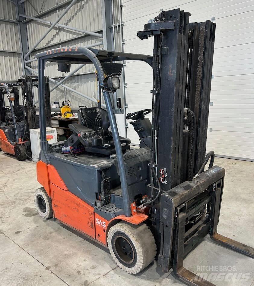 Toyota 8 FBMT 16 Elektrostapler