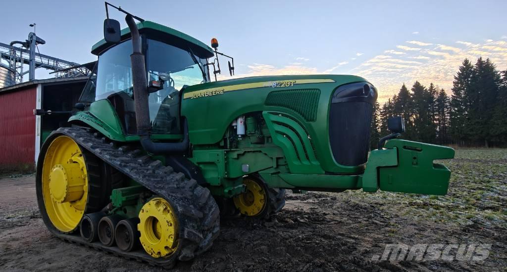 John Deere 8220 T Traktoren