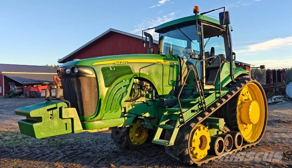 John Deere 8220 T Traktoren