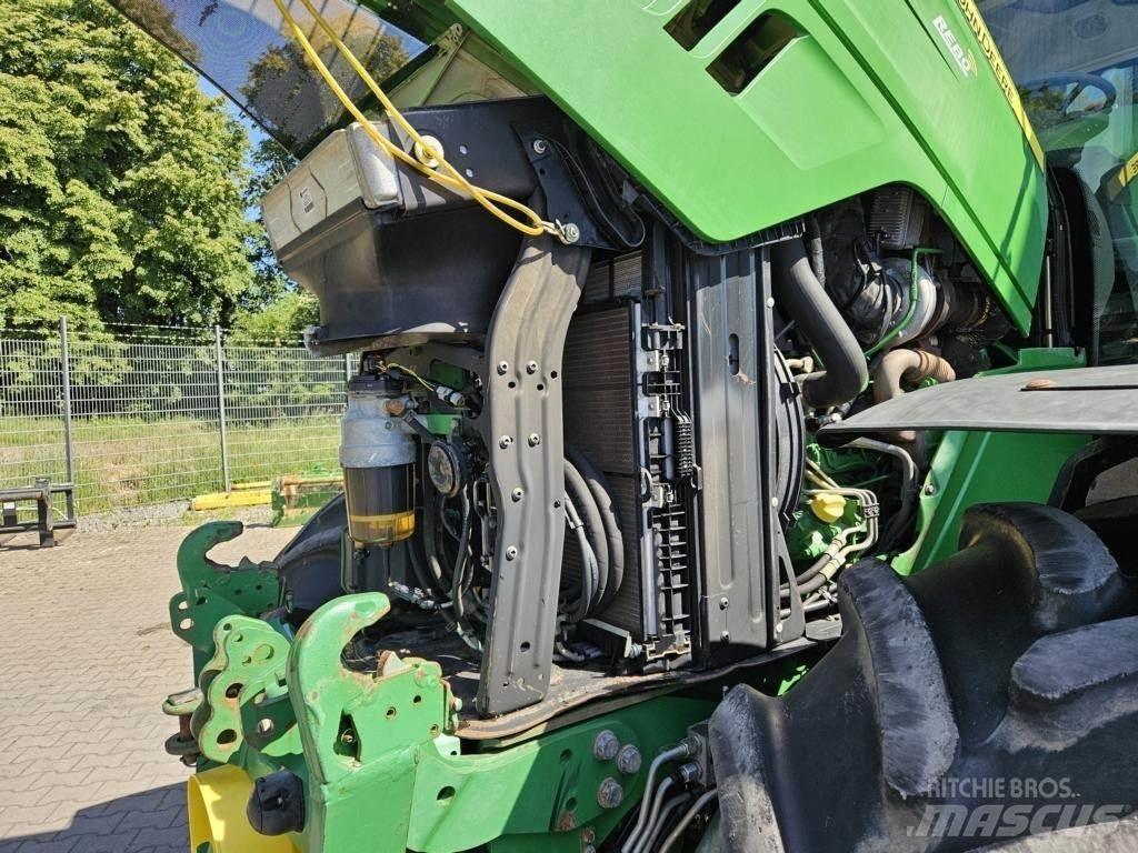 John Deere 6210R Traktoren