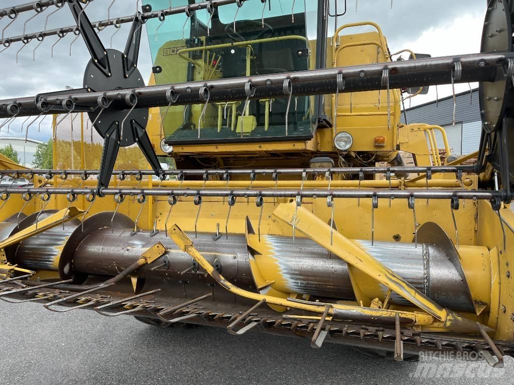 New Holland 8030 12´ Mähdrescher