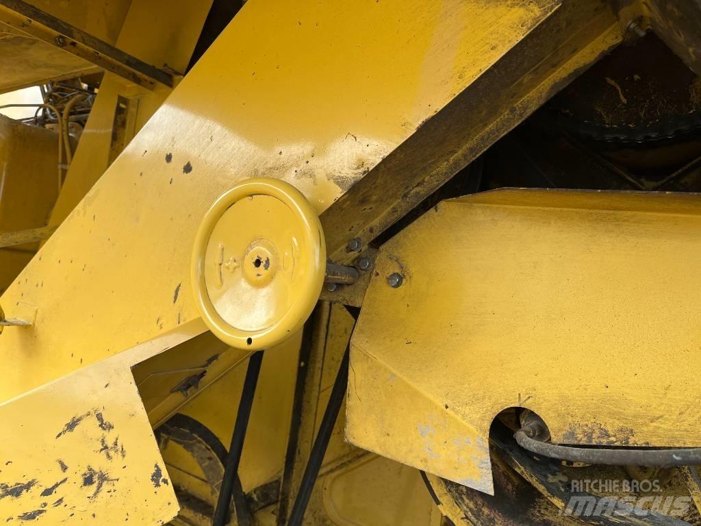 New Holland 8030 12´ Mähdrescher