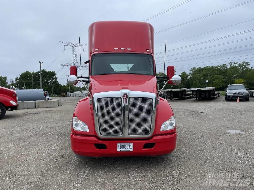 Kenworth T 680 Sattelzugmaschinen