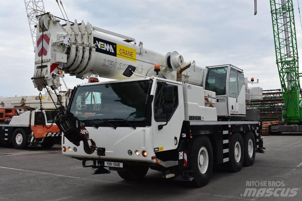 Liebherr LTM1055-3.2 All-Terrain-Krane