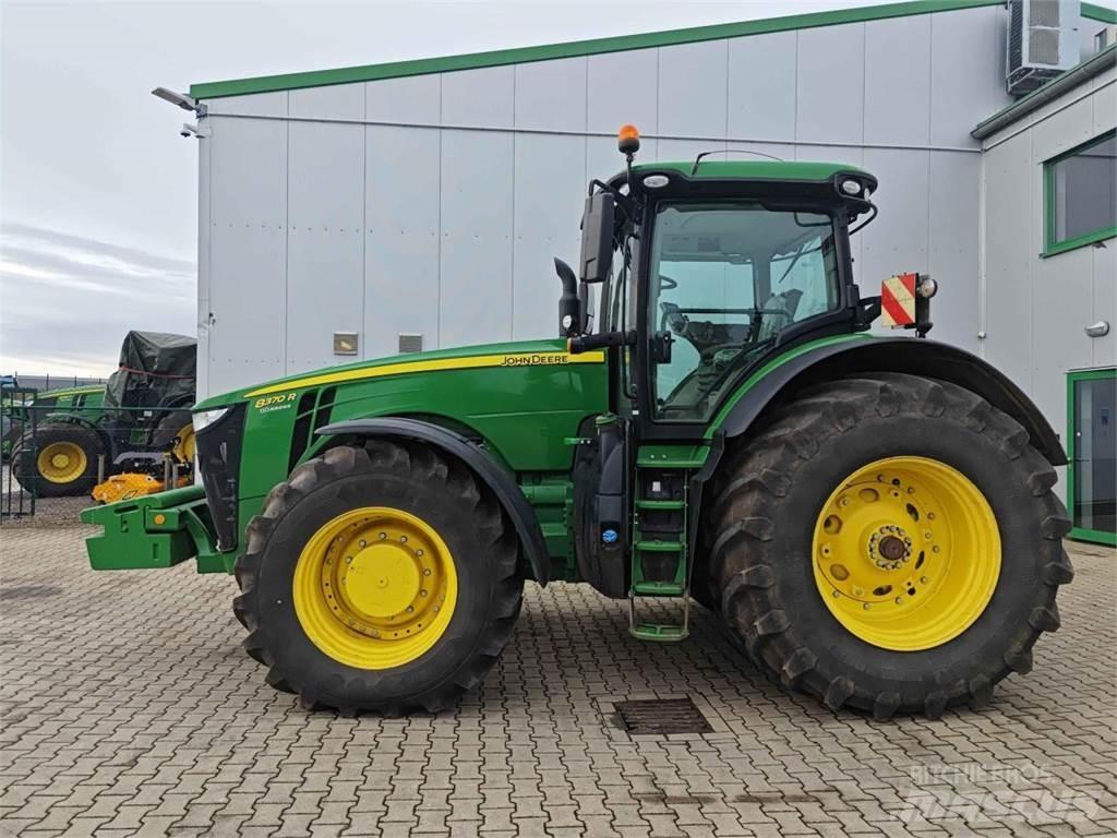 John Deere 8370R Traktoren
