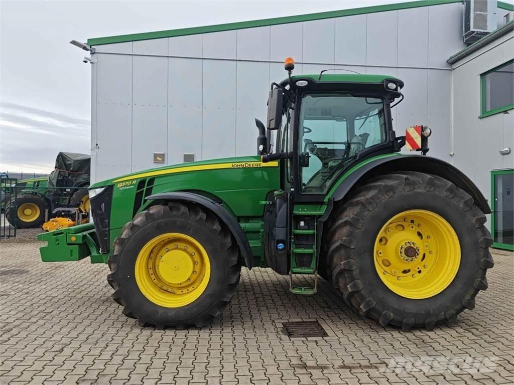 John Deere 8370R Traktoren