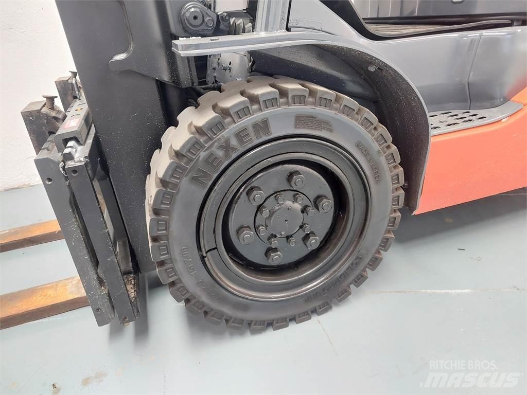 Toyota 52 8FDJF35 Dieselstapler