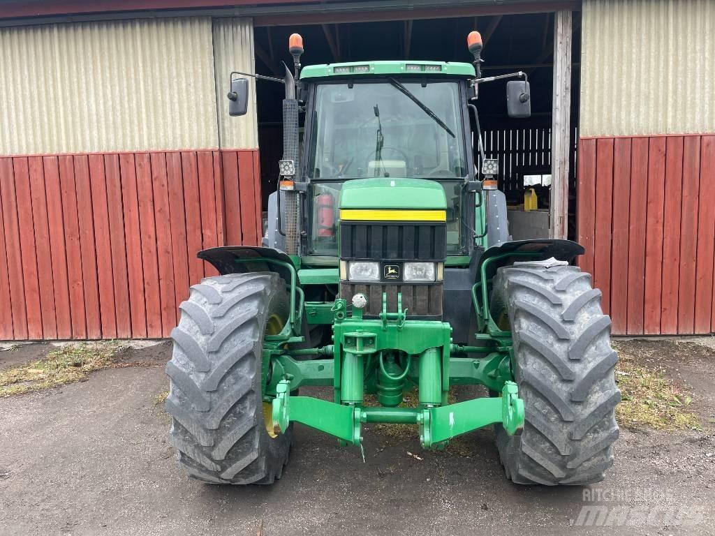John Deere 6910-4+F Traktoren
