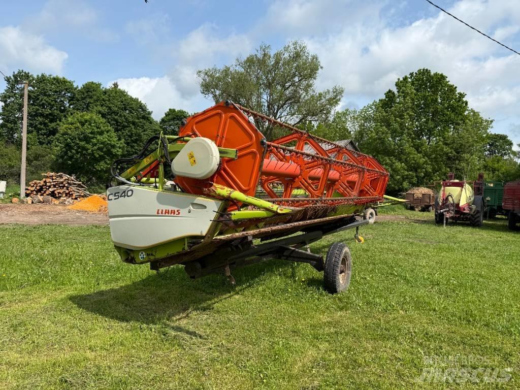 CLAAS Avero 240 Mähdrescher
