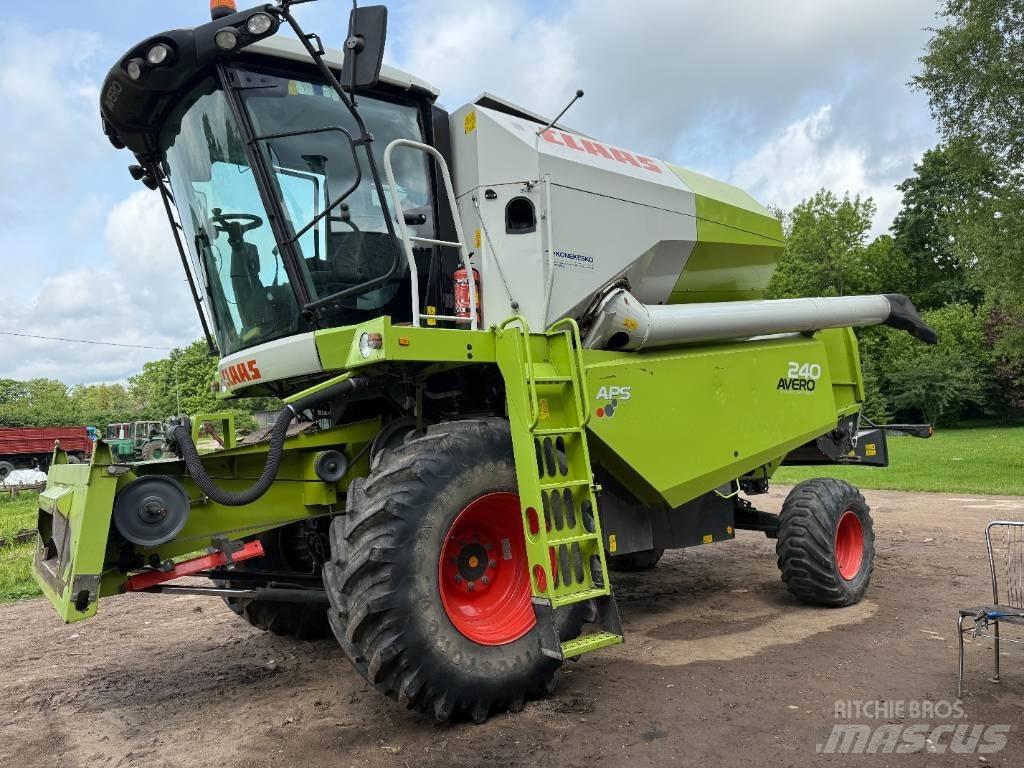 CLAAS Avero 240 Mähdrescher