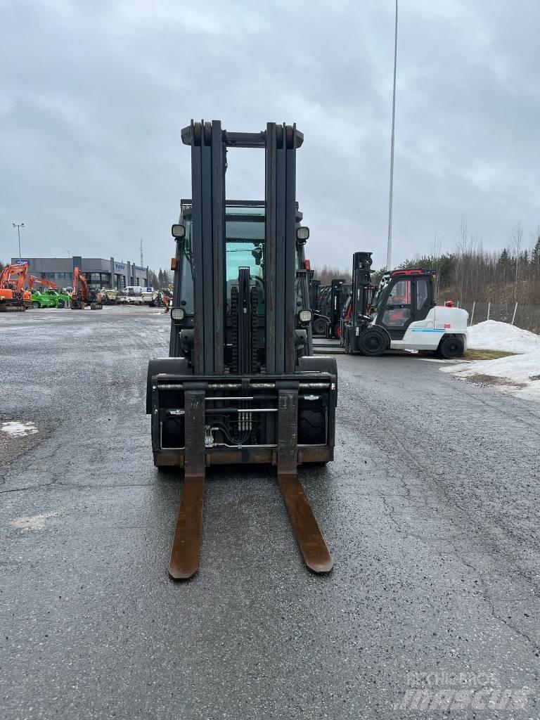 Nissan WG1F4A50Y Dieselstapler
