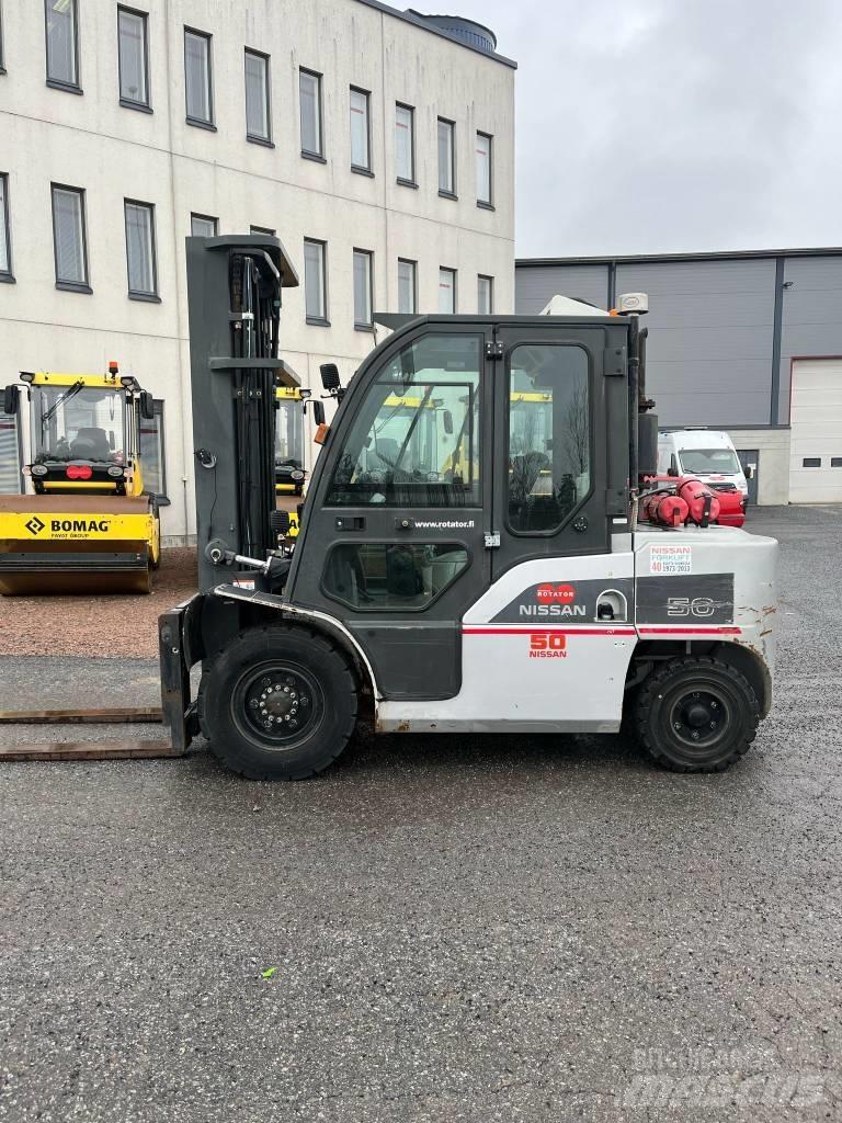 Nissan WG1F4A50Y Dieselstapler