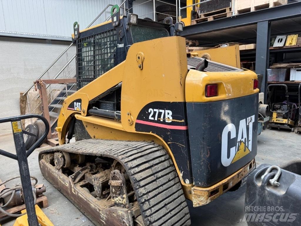 CAT 277B Kompaktlader