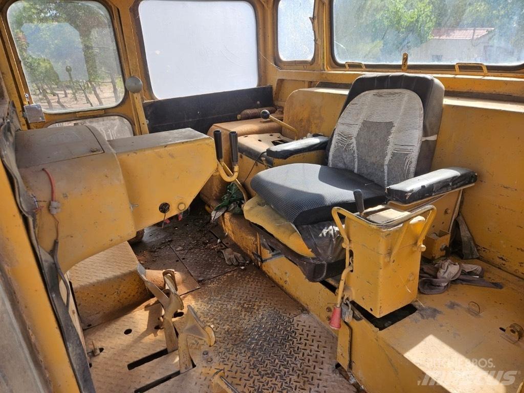 CAT D 9 G Bulldozer