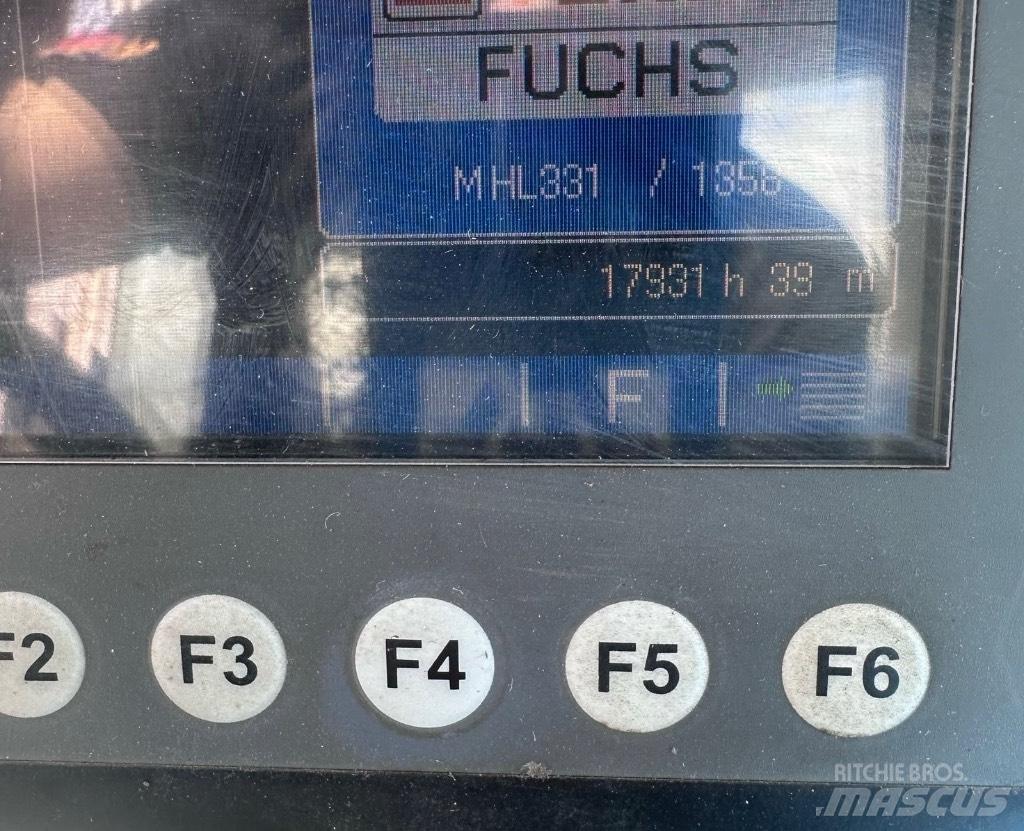 Fuchs MHL 331 D Materialumschlag