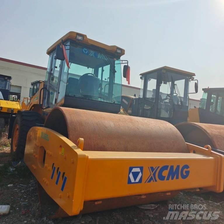 XCMG XS 263 J Walzenzüge