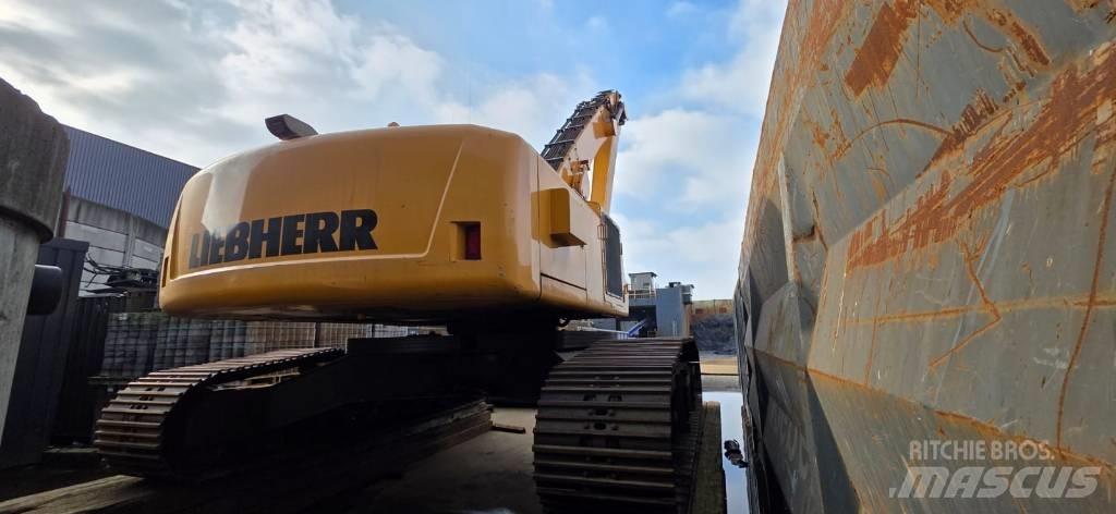 Liebherr R 934 C EW Materialumschlag