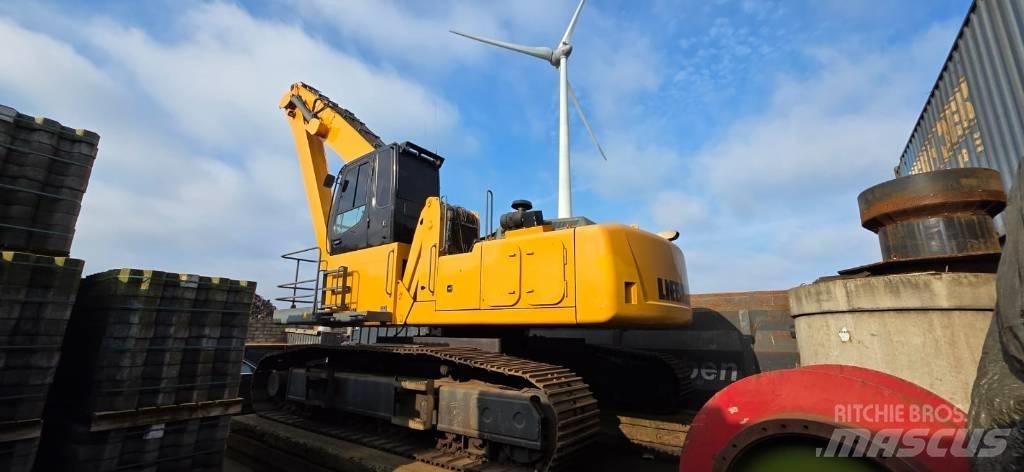 Liebherr R 934 C EW Materialumschlag