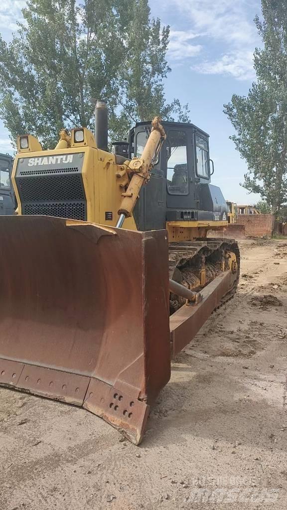 Shantui SD 32 Bulldozer