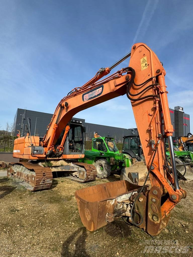 Doosan DX 180 LC Raupenbagger