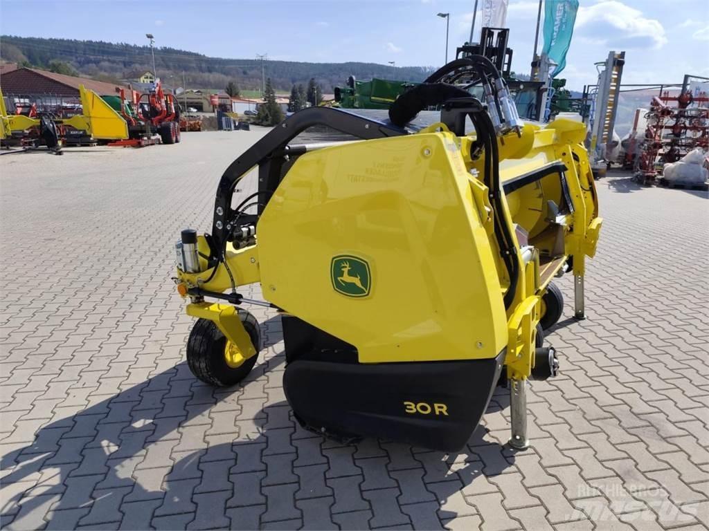 John Deere 9700i Selbstfahrende Häcksler
