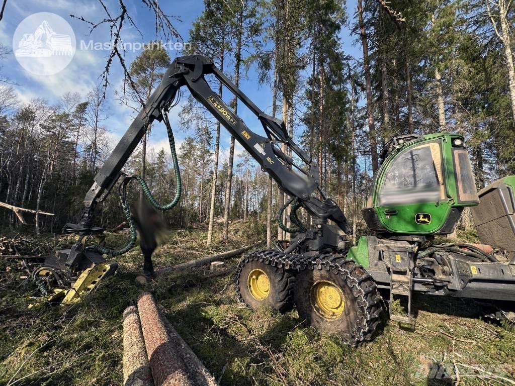 John Deere 1470 G Harvester