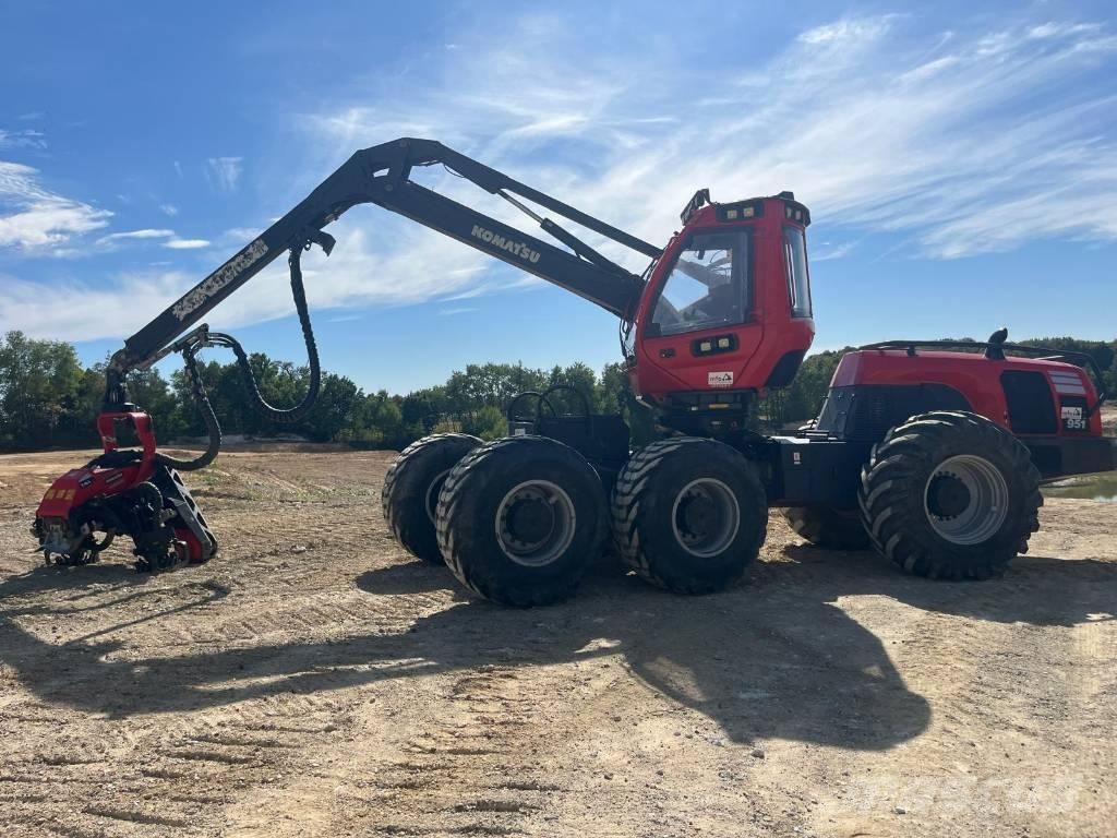 Komatsu 951 Harvester
