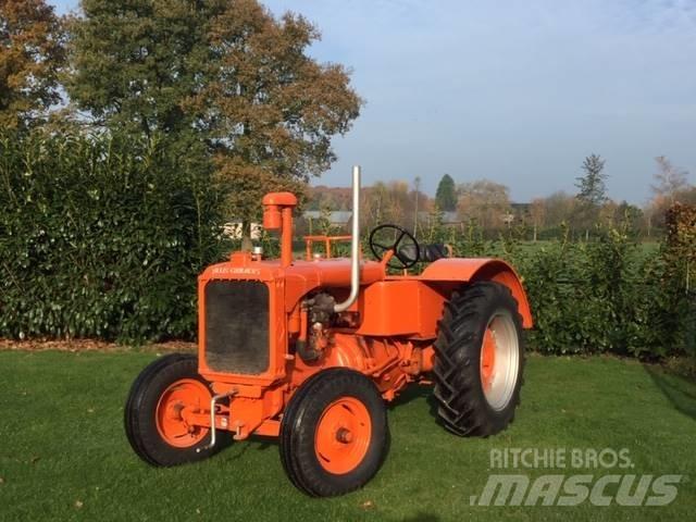 Allis-Chalmers U Traktoren