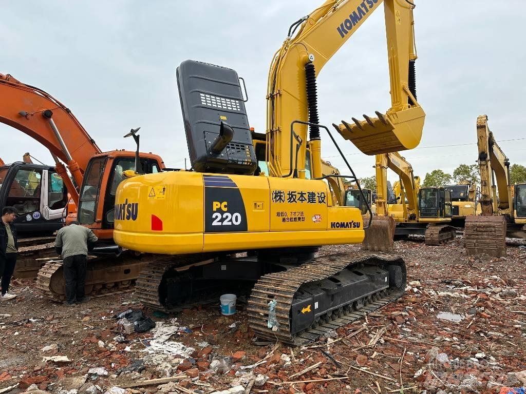 Komatsu PC 220-8M0 Raupenbagger
