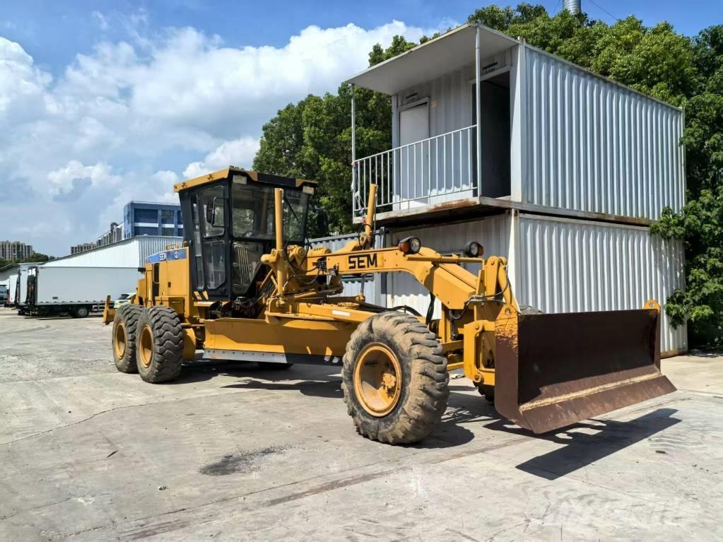 SEM 919 Grader