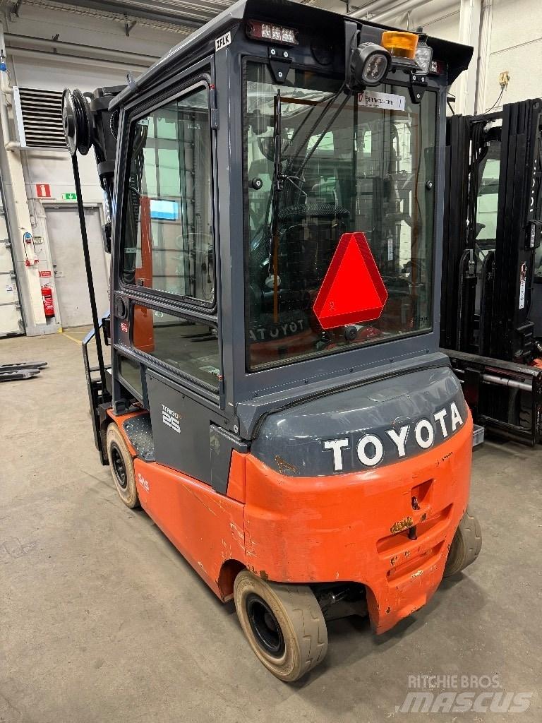 Toyota 8FBMKT25 Elektrostapler