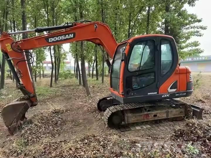 Doosan DX 75 Raupenbagger
