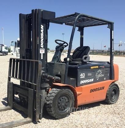 Doosan B40 X-5 Elektrostapler