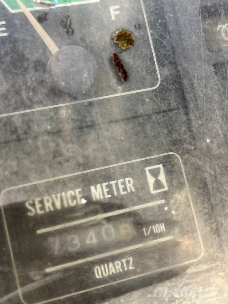 Hitachi EX 200-1 Raupenbagger