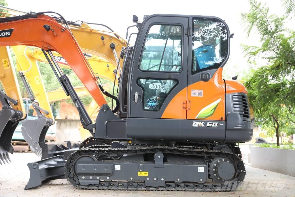 Develon DX 60 E-10 N Mobilbagger