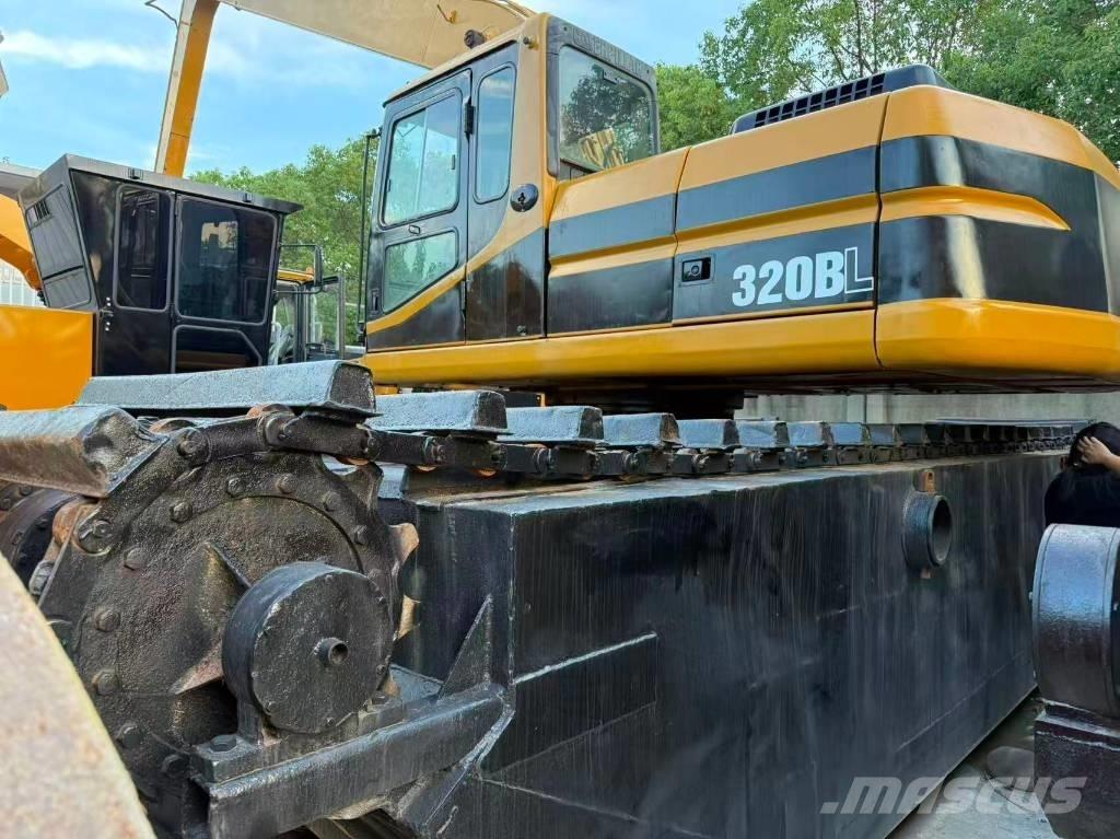 CAT 320BL Amphibienbagger