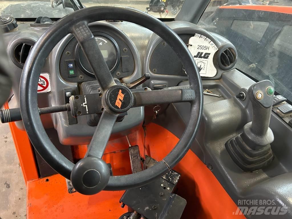 JLG 2505 H Teleskoplader